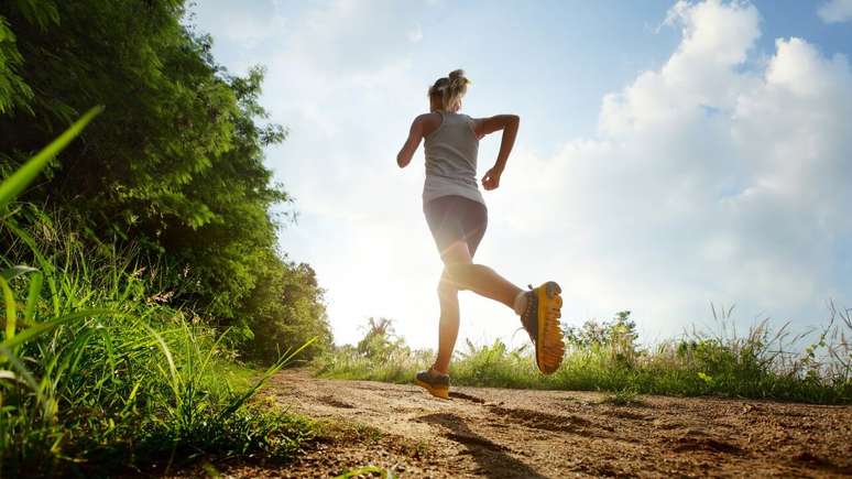 Exercício físico serve para tratar a fibromialgia - Shutterstock