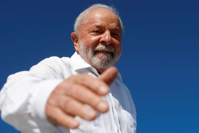 Lula anunciou a medida em seu perfil no Twitter