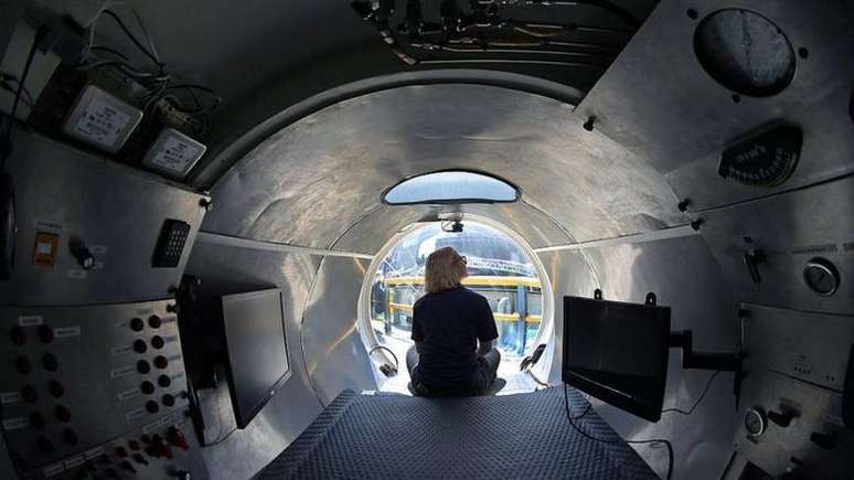 Assim é o interior do submarino perdido