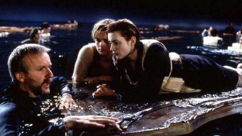 James Cameron mergulhou mais de vezes para ver destroços do Titanic