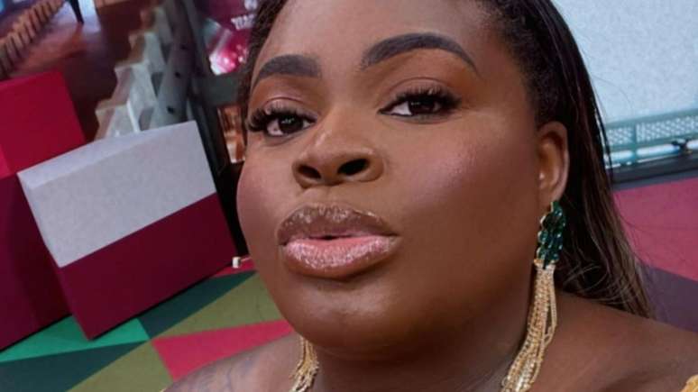 Jojo Todynho surprises fans by posing atop a motorcycle: ‘On the track’