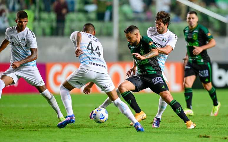 Grêmio x Internacional: escalação, desfalques e mais do jogo do