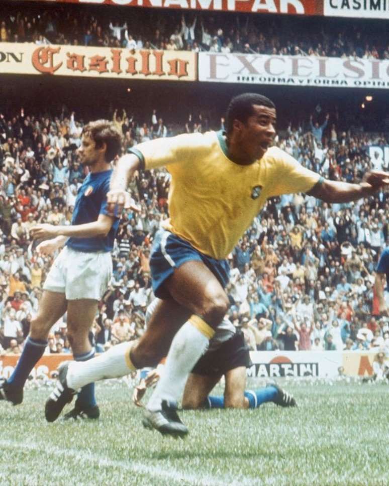 Jairzinho comemorando gol durante a Copa de 1970 –