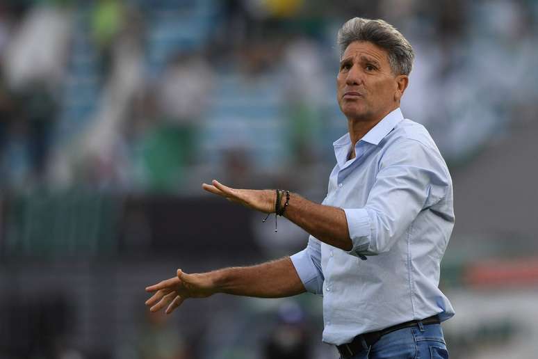 Renato Gaúcho tem problemas para armar sua equipe –