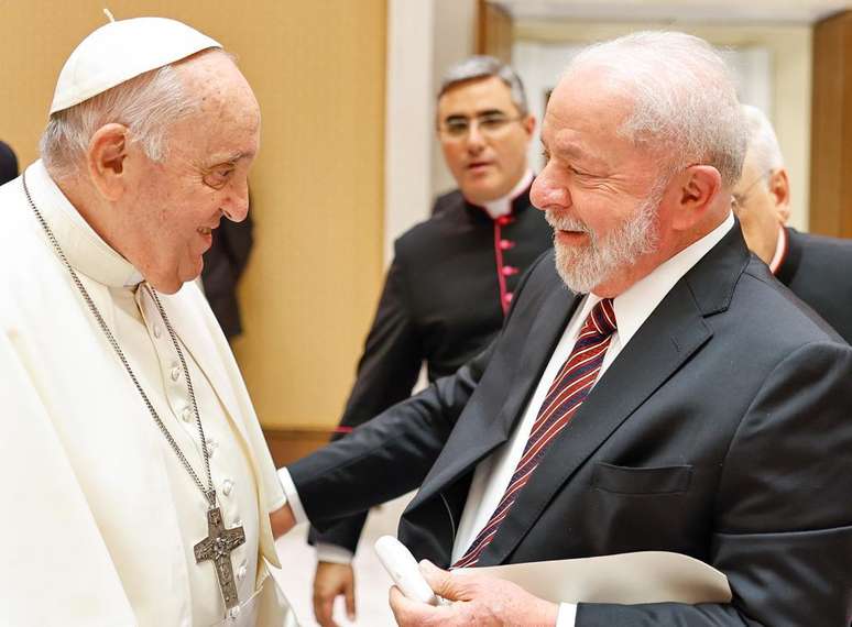 Lula encontrou-se com papa Francisco e falaram sobre fim da guerra na Ucrânia