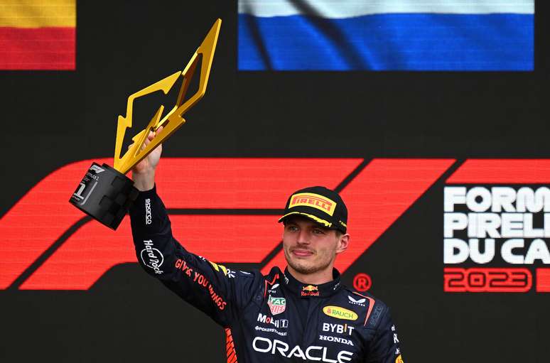 Max Verstappen comemorando sua 41ª vitória 