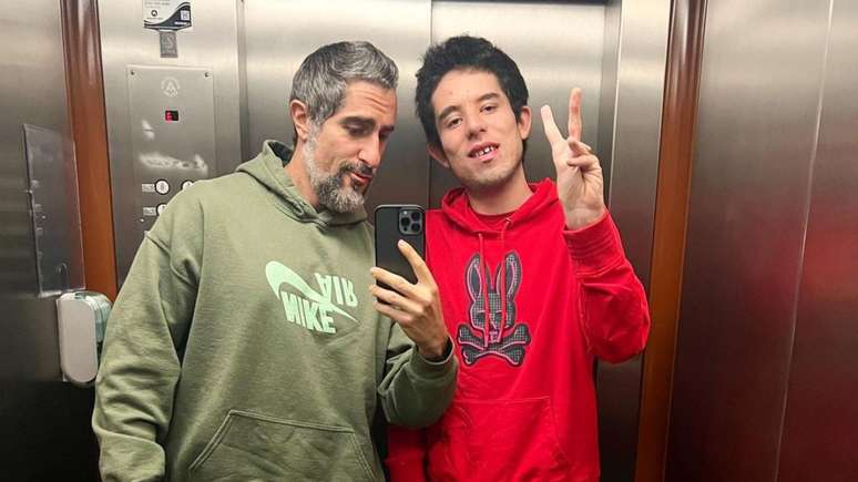 "Tenho que ser a melhor versão pra chegar no nível dele", disse Marcos Mion em entrevista se referindo ao filho Romeo