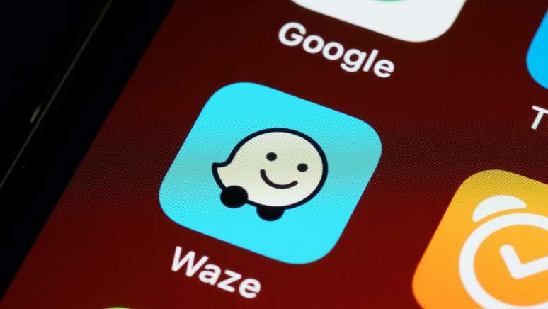 Waze vai reportar para motoristas as vias com histórico de acidentes