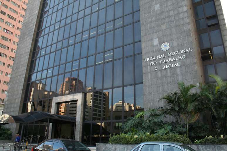 Tribunal Condena Operadora A Indenizar Em R$ 10 Mil Colaborador ...