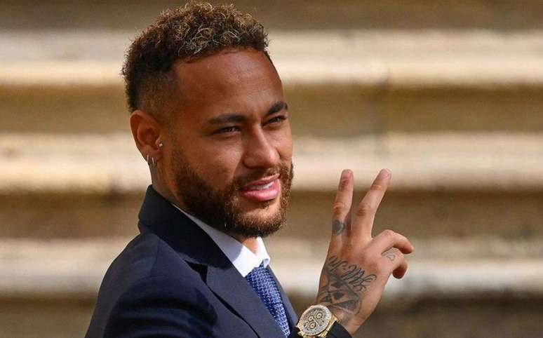 Neymar assumiu publicamente que traiu a noiva, que está grávida, e recebeu milhares de curtidas e dezenas de comentários de "parças"