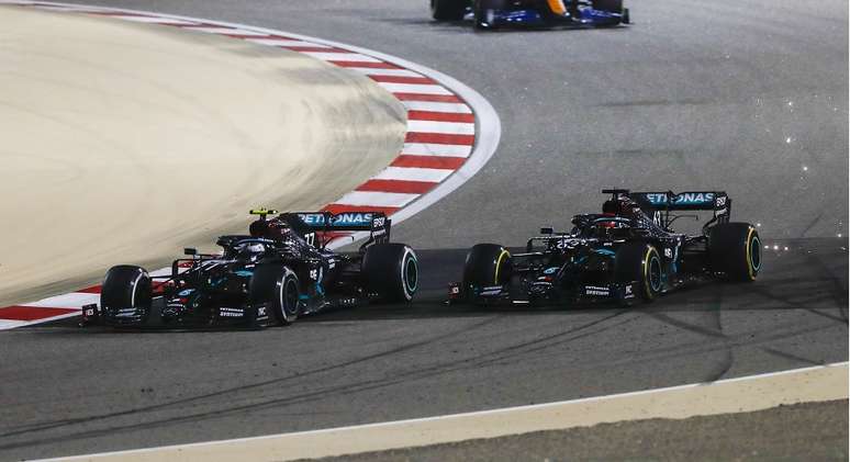 Russell e Bottas no GP do Sakhir: troca de guarda na Mercedes