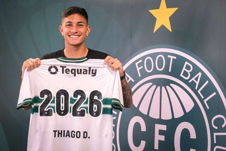 Thiago Dombroski renova com o Coritiba até 2026 