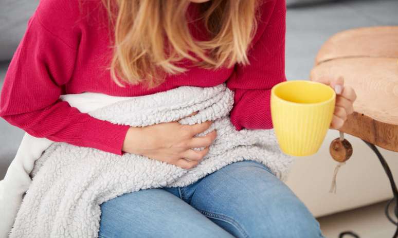 5 dicas para aliviar as dores da cólica menstrual no frio -