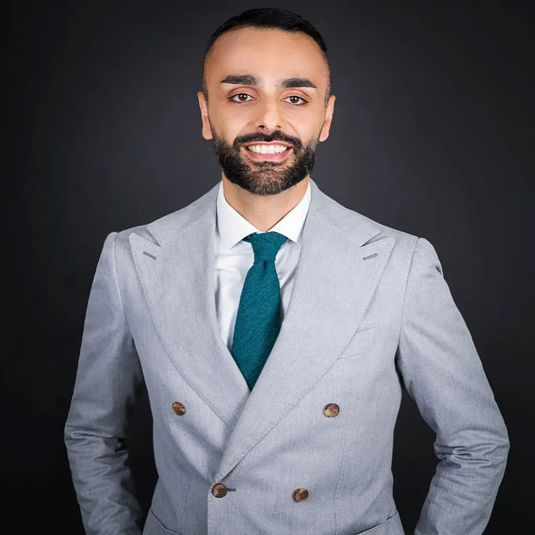 Darius Foroux trabalhou como n&ocirc;made digital na Espanha, mas teve dificuldades para manter moradia naquele pa&iacute;s