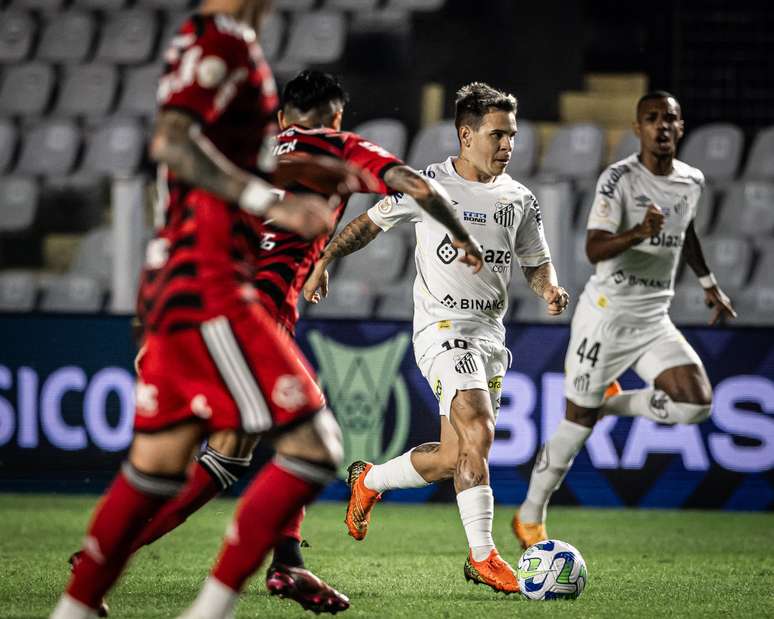 Final de jogo. O Santos é derrotado - Santos Futebol Clube