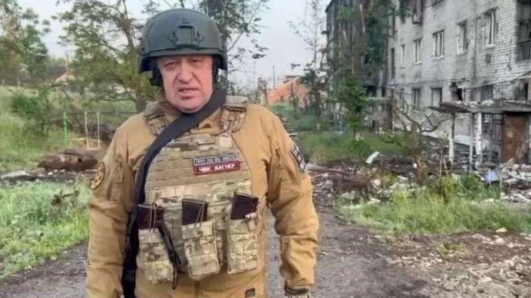 Yevgeni Prigozhin fez acordo para conter o avanço de suas tropas