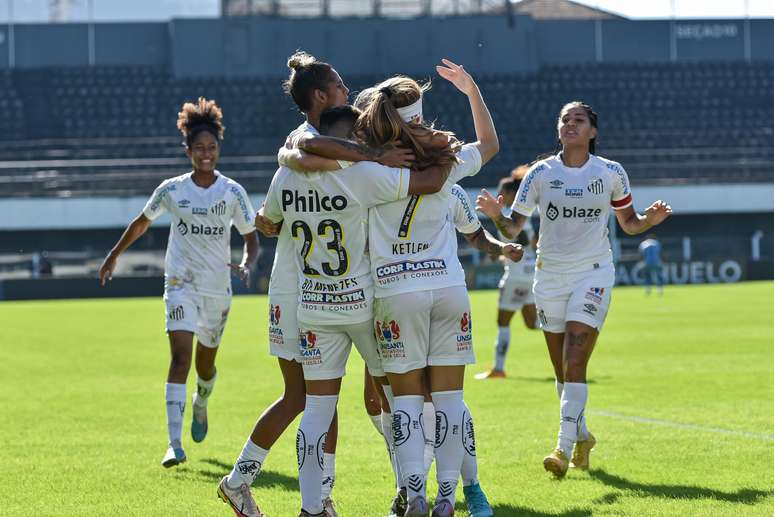 Clássico entre Santos e Palmeiras pelo Brasileirão Feminino terá entrada  gratuita na Vila - Gazeta Esportiva