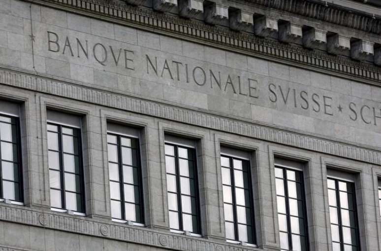 Fachada da sede do Swiss National Bank em Zurique, na Suíça
23/03/2023
REUTERS/Denis Balibouse
