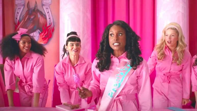 Issa Rae fala sobre versão finalizada de Barbie: "Me deixou sem palavras"