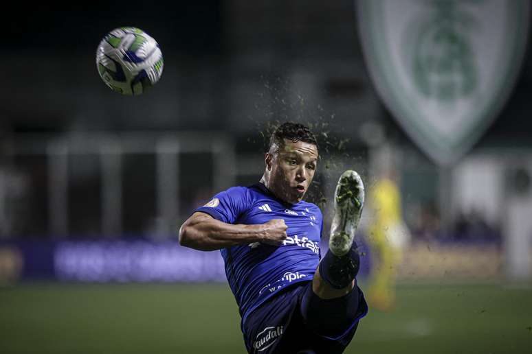 Cruzeiro chega ao 5º jogo seguido sem vitória no Campeonato