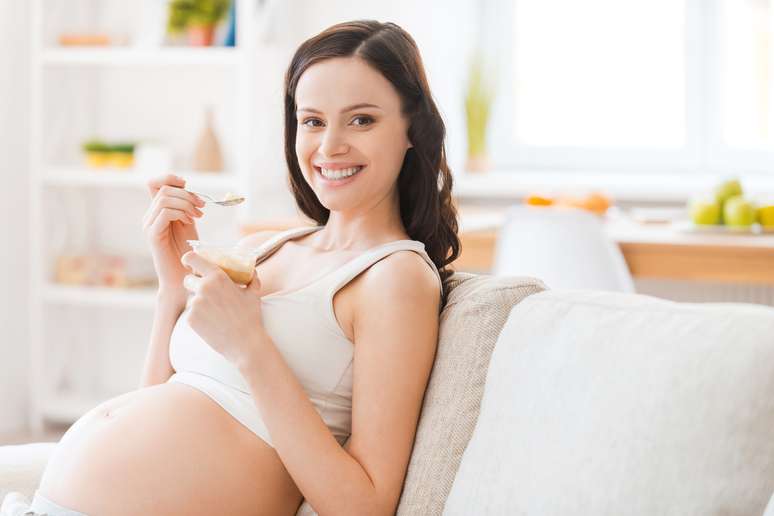 A balanced diet is important for pregnant women to get all the nutrients 
