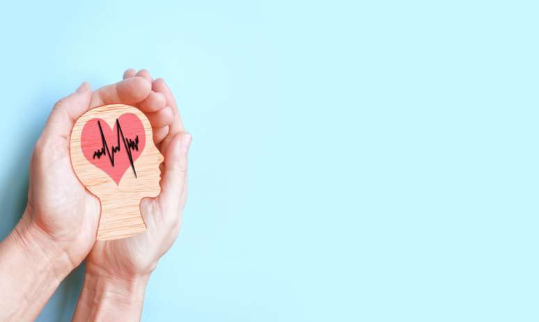 Mudar o estilo de vida é a primeira forma de prevenir AVC, alerta cardiologista -