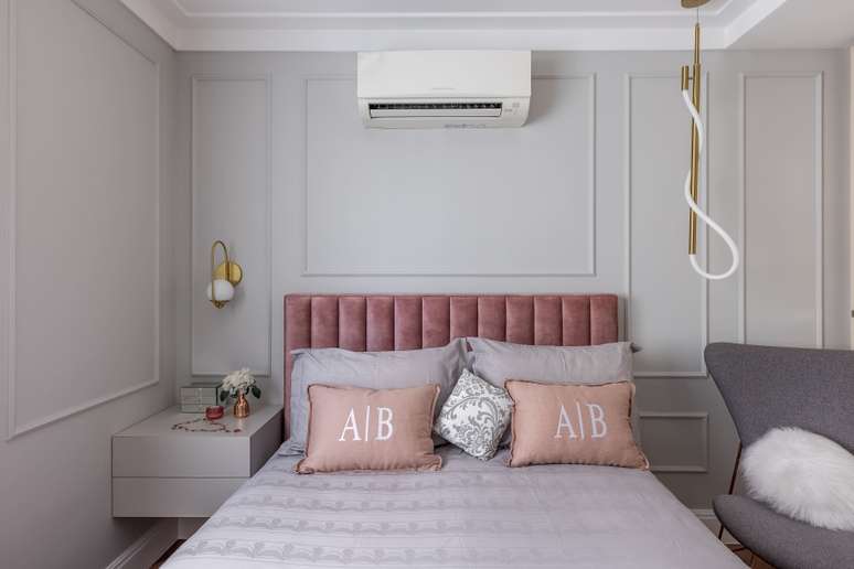 230m² apartment designed by Cristiane Schiavoni.