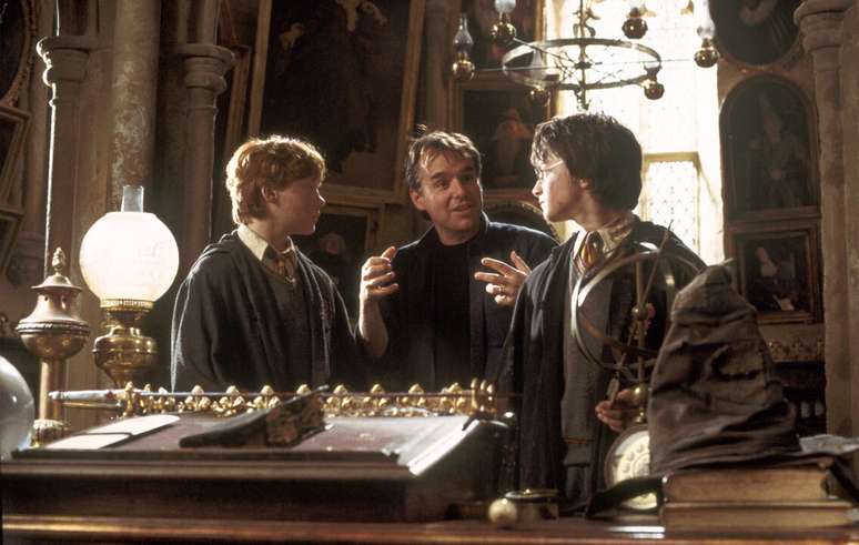 Chris Columbus dirigindo Harry Potter e a Pedra Filosofal