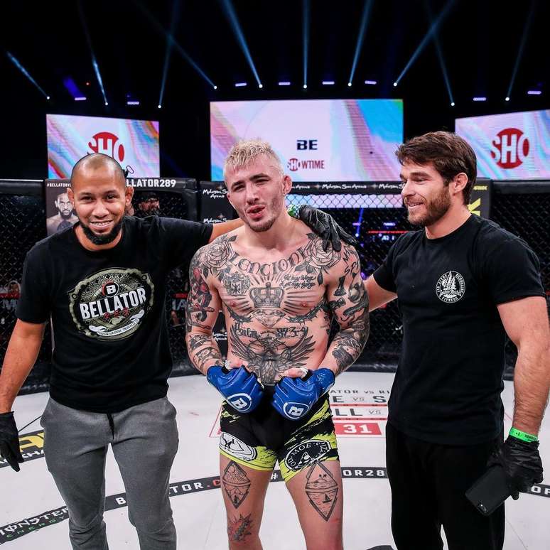 Cris Lencioni após luta no Bellator 