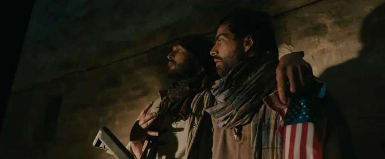 In the second half of O Pacto, John faces memories of war (Image: Disclosure/Prime Video) In the second half of O Pacto, John faces memories of war (Image: Disclosure/Prime Video)