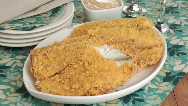 Peixe crocante com molho ros&eacute;