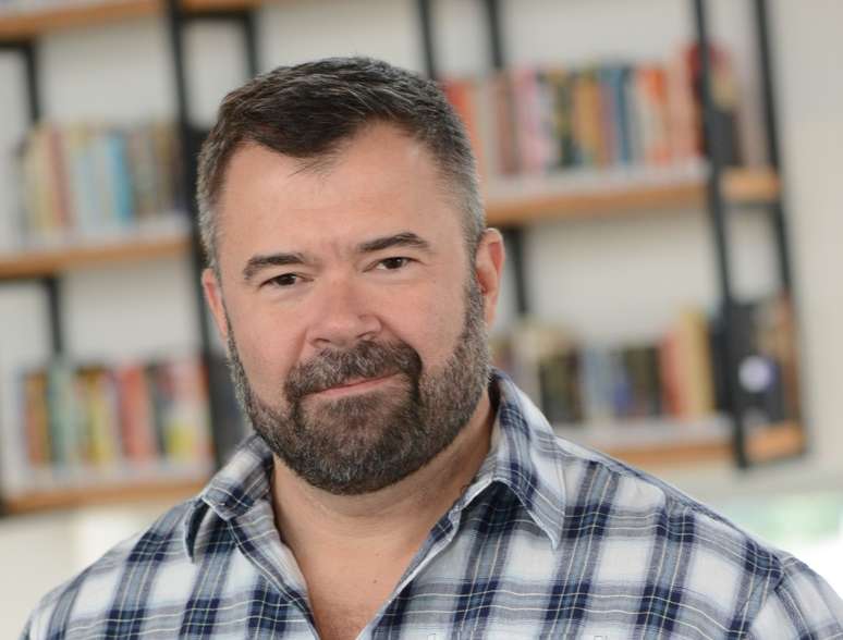 Gustavo Estanislau é autor dos livros ‘Saúde Mental na Escola: o que os Educadores Devem Saber’ (2014) e ‘Dilemas na educação: Novas gerações, novos desafios’ (2023).
