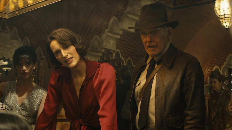 Phoebe Waller-Bridge e Harrison Ford em cena de Indiana Jones e a Relíquia do Destino.