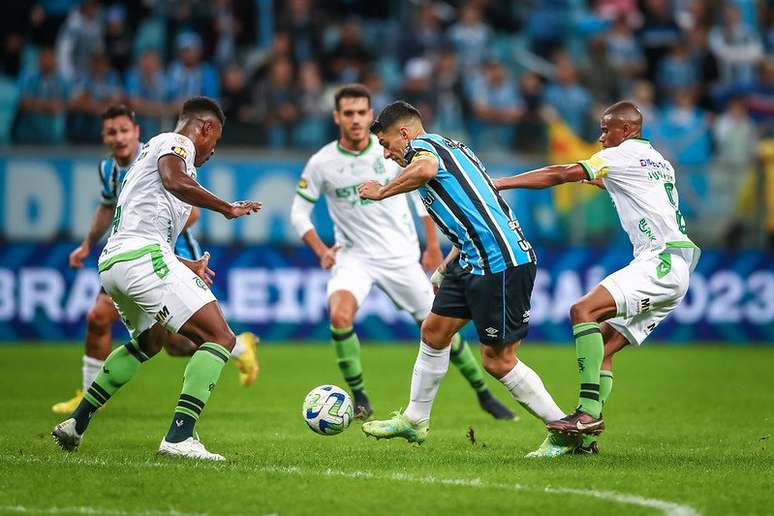 Bahia x Grêmio Hoje: Onde Assistir AO VIVO o Jogo, Escalações, Desfalques e  Arbitragem