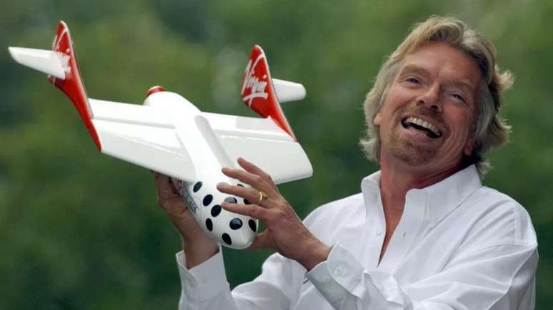 Richard Branson criou sua empresa de viagens para a estratosfera nos anos 2000