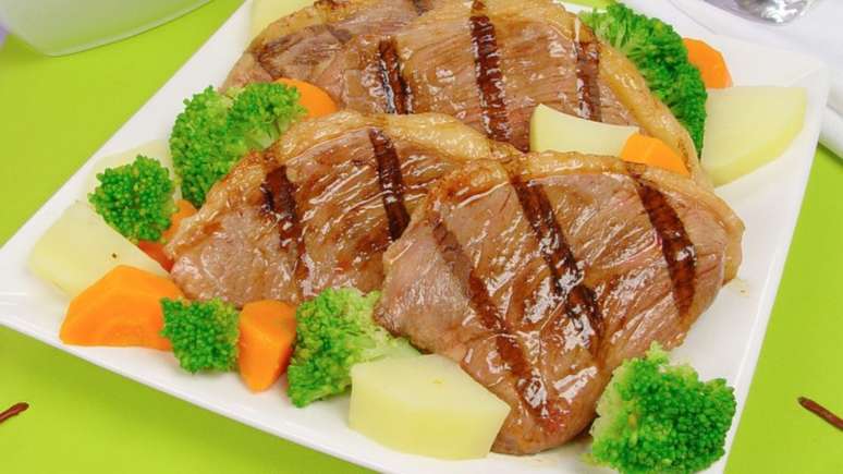 Picanha grelhada com vegetais