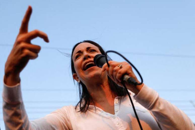 Política da oposição venezuelana María Corina Machado discursa em Santa Bárbara, Monagas, Venezuela
27/03/2023
REUTERS/Leonardo Fernández Viloria