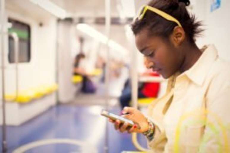 The bill for the excessive use of the cell phone arrives at the column