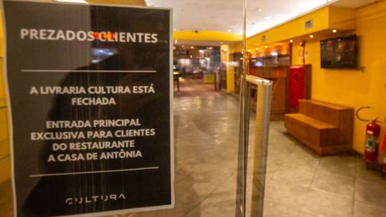 Ordem de despejo para a Livraria Cultura acontecia desde segunda-feira, 26. Fal&ecirc;ncia foi decretada por d&iacute;vidas trabalhistas e d&eacute;bito de R$ 2 milh&otilde;es com o Banco do Brasil.