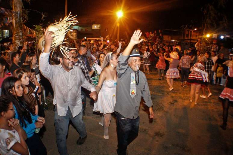 Momento de socialização: festa junina dos moradores da Vila Residencial, que tem cerca de dois mil habitantes