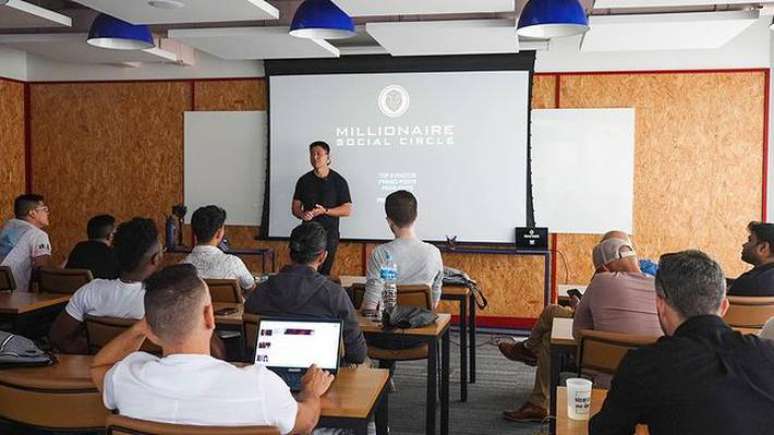 'Aula' ministrada pelos 'coaches' do Millionaire Social Circle em São Paulo