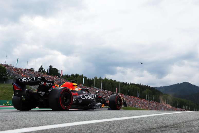 Verstappen está sem rivais na Áustria