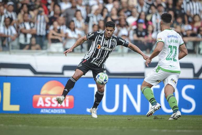 Hulk, com mais uma grande atuação pelo Atlético, chegou aos 50 gols no Novo Mineirão