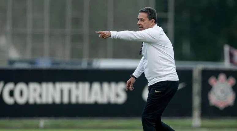 Luxemburgo assumiu parte da culpa por momento do Corinthians –