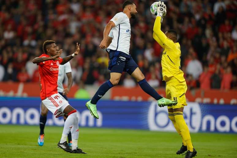 In Aranguiz’s relaunch, Internacional drew goalless at home