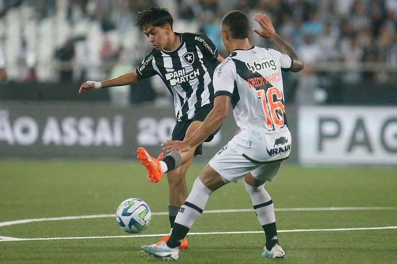 Quem é 'Segovinha', o meia paraguaio que virou xodó da boa campanha do  Botafogo