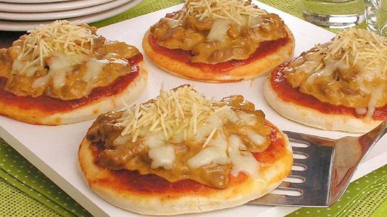 Minipizza de estrogonofe