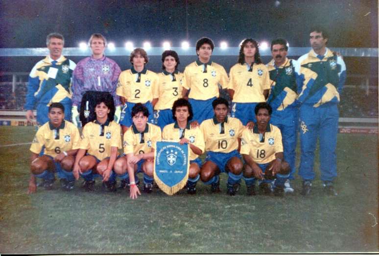 Seleção Feminina na primeira Copa do Mundo, em 1991.