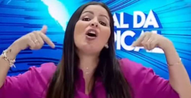 Joélia Luz reagiu furiosa contra um telespectador descontente