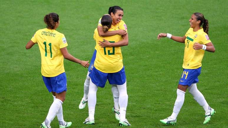 Seleção comemora gol na Copa do Mundo de 2011